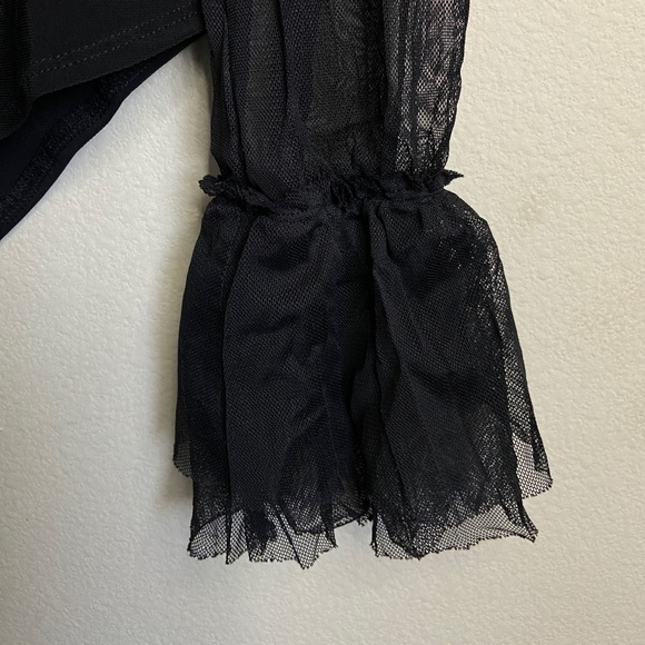 DEEP V BODYSUIT🖤 - Picture 2 of 3